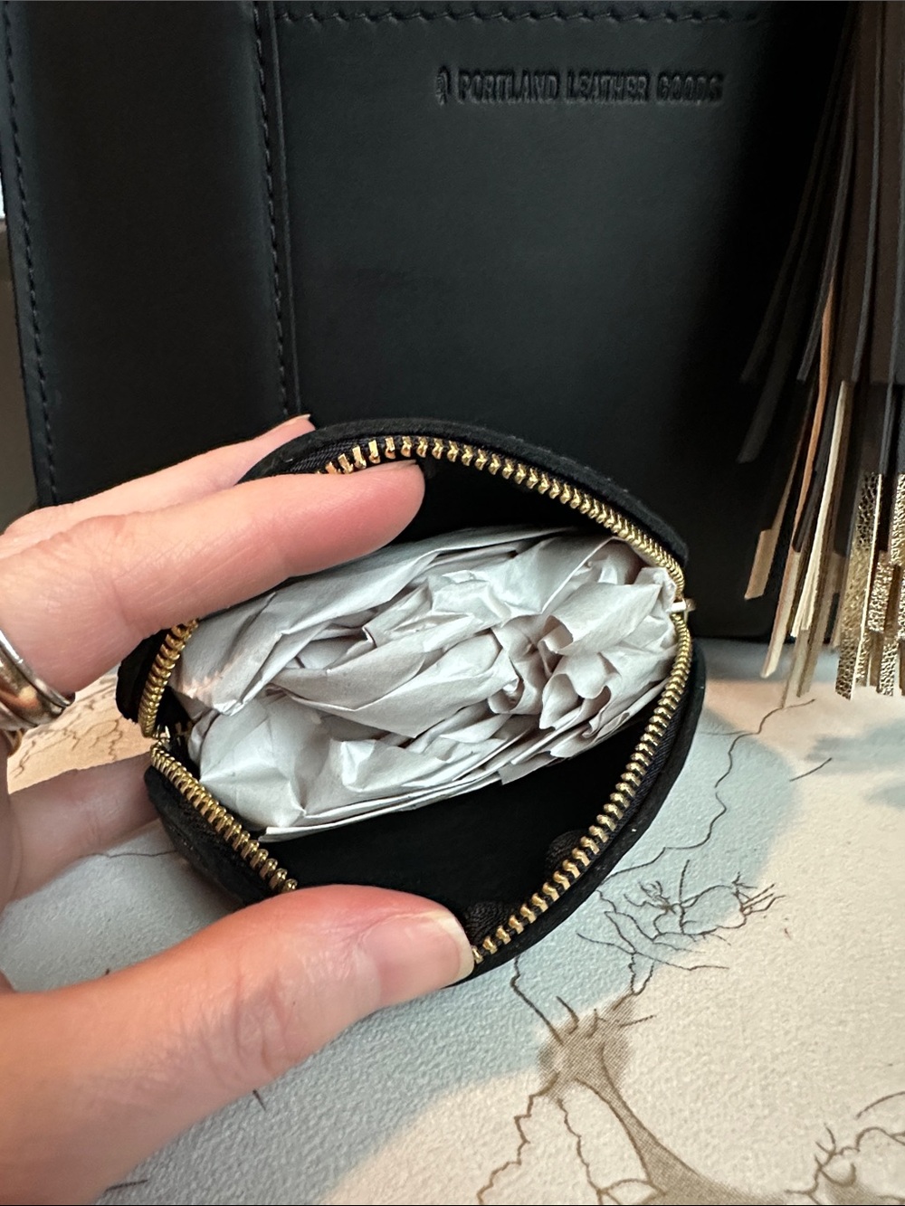 ❤️last price drop PLG Lola snap Crossbody bag, taco, zip pouch - Picture 9 of 15